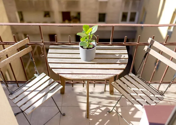 Apartment With Balcony - Paulinska 8 Street
